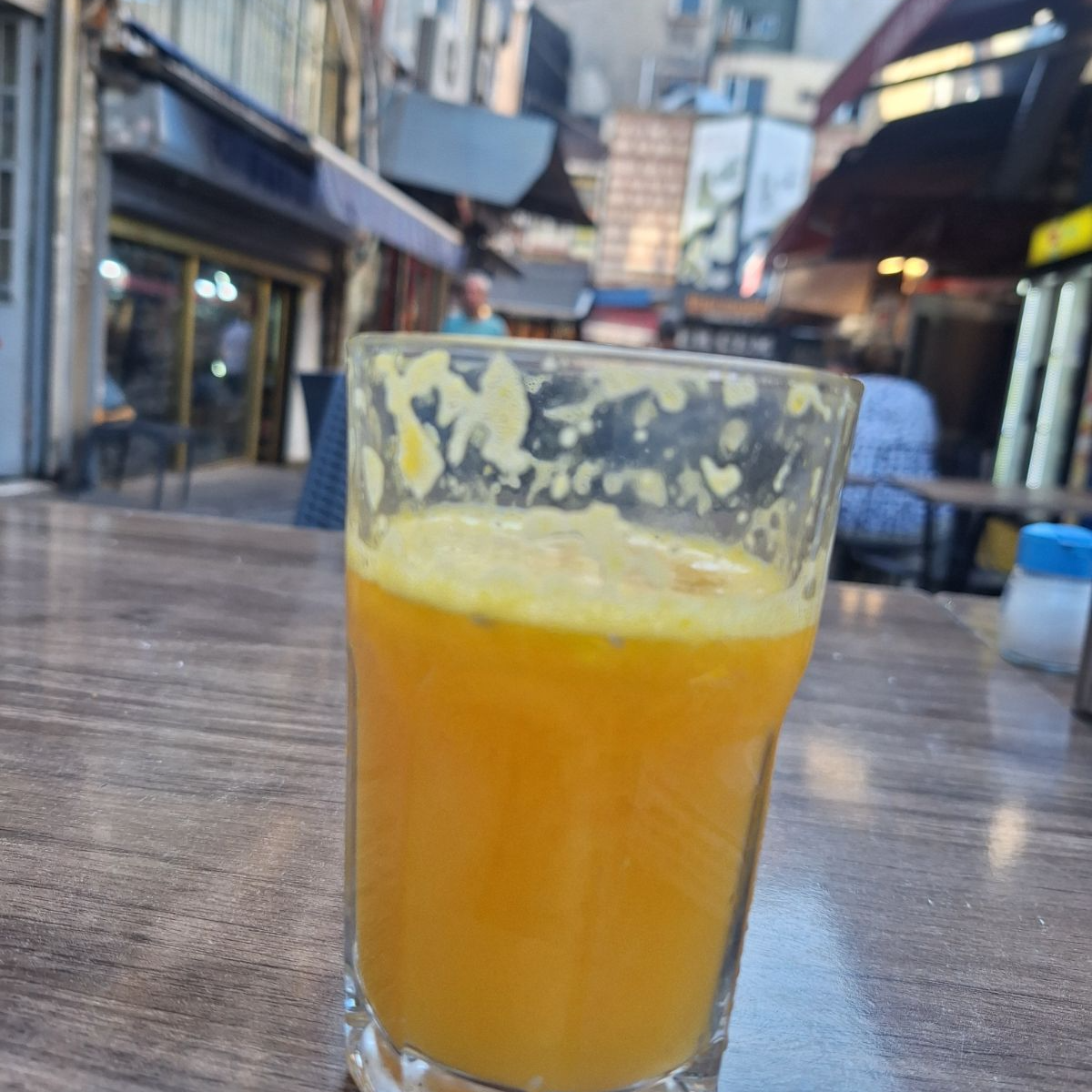 The Best 20 Liras You’ll Spend in Istanbul: Fresh Street Juice